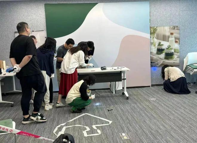 路街道创新普法剧本杀解锁民法典新玩法澳门新葡京app法治百宝箱 南京东(图3)